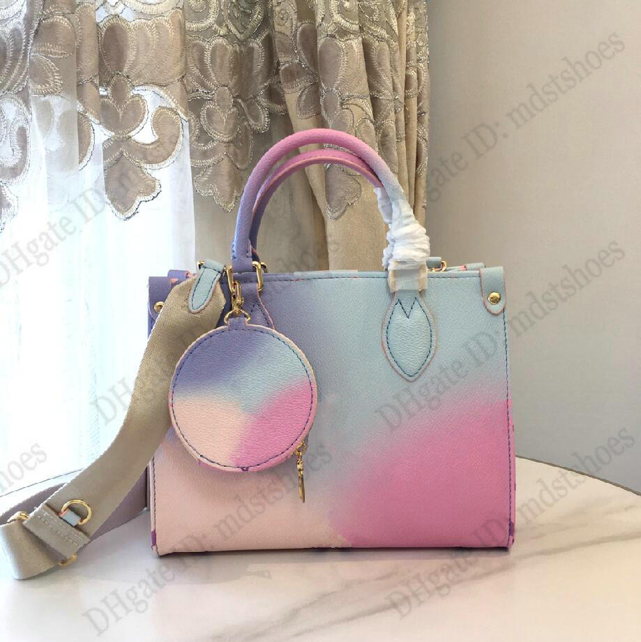 22SS ON THE GO 25 PM Tote Bags Designers Handbag Sunrise Pastel Monograms Coated Canvas Womens onthego Bag By the pool M59856
22SS ON THE GO 25 PM Tote Bags Designers Handbag Sunrise Pastel Monograms Coated Canvas Womens onthego Bag By the pool M59856