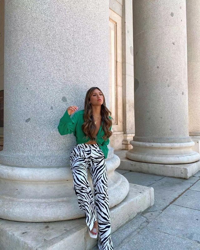 XIKOM Summer Women Vintage Elegant Green Shirt Female Sexy V Neck Streetwears Blouses Casual Tie Slim Shirt Chic Blusas Top 220407