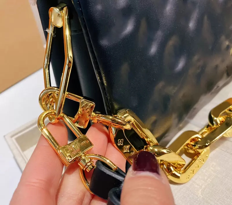 Lambskin leather coussin BB mini bags HD Fashion women purse messenger crossbody totes travel shoulder handbag180e
Lambskin leather coussin BB mini bags HD Fashion women purse messenger crossbody totes travel shoulder handbag180e