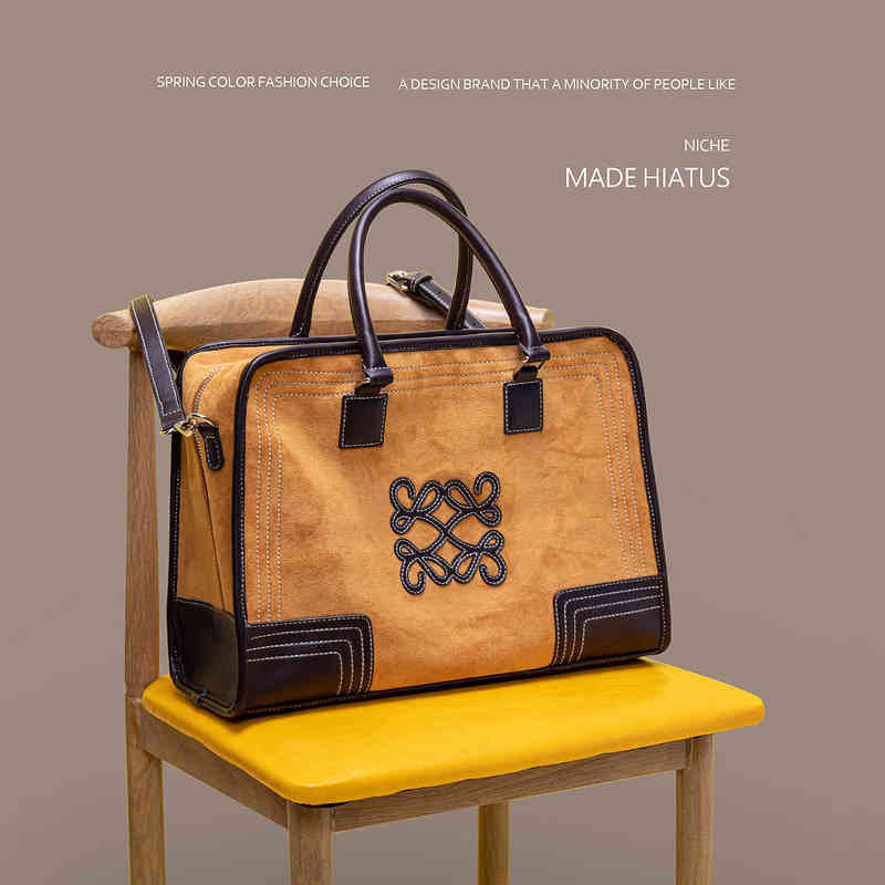 Vintage Fashion Briefcase High Quality Handbag Versatile School Bag Soft Leisure Large Capacity Travel Bag 220510, Black
Vintage Fashion Briefcase High Quality Handbag Versatile School Bag Soft Leisure Large Capacity Travel Bag 220510, Black
