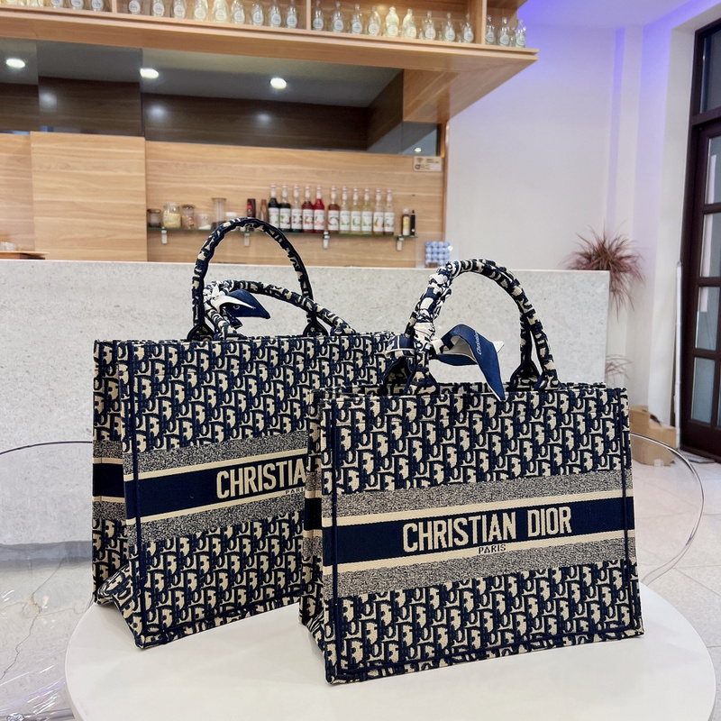 D Cases Luxury Designer Cannage Lady Dior Trotter Saddle bags Bags High Quality handbag Leather shoulder tote Shopping Crossbody bag fgehre
D Cases Luxury Designer Cannage Lady Dior Trotter Saddle bags Bags High Quality handbag Leather shoulder tote Shopping Crossbody bag fgehre