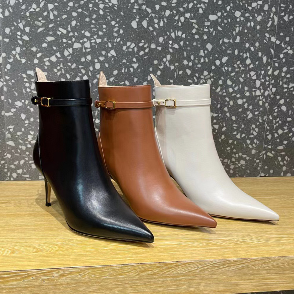 new style Black calf leather Ankle boots 80stiletto heel pointed Short boot Side zip leather outsole Booties for women luxury designer shoes factory footwear
new style Black calf leather Ankle boots 80stiletto heel pointed Short boot Side zip leather outsole Booties for women luxury designer shoes factory footwear