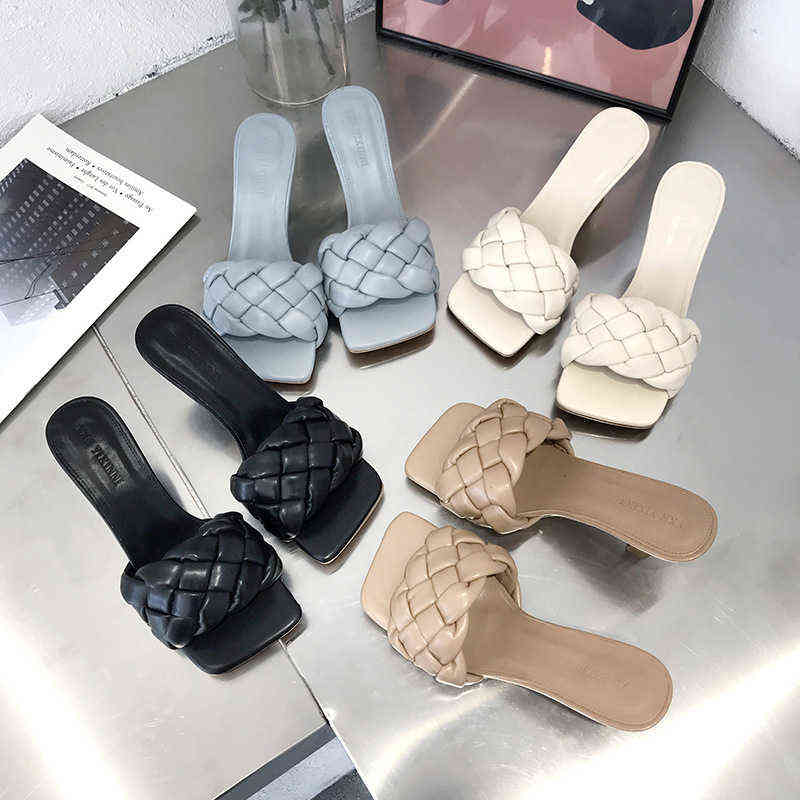 Korean High Heeled Slippers Women's Head Fried Dough Twist Woven Bag, One Type Slippers, Female Fashion Sexy Drag Lady, Apricot
Korean High Heeled Slippers Women's Head Fried Dough Twist Woven Bag, One Type Slippers, Female Fashion Sexy Drag Lady, Apricot