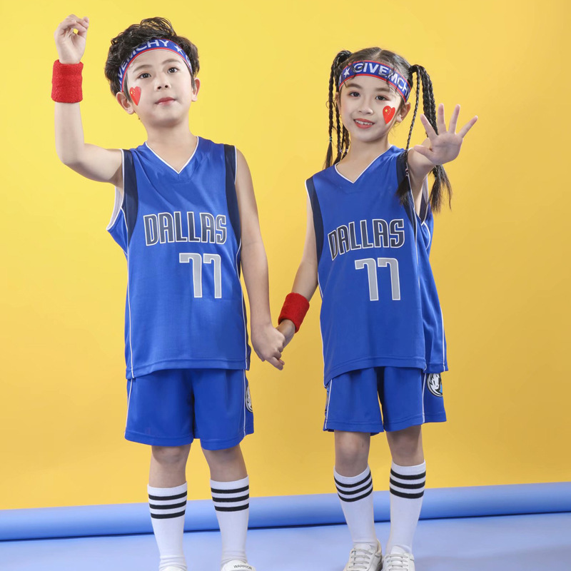 Summer boys basketball uniforms children s sports suits youth T shirts shorts 2 pieces of clothing outdoor sportswear 220620