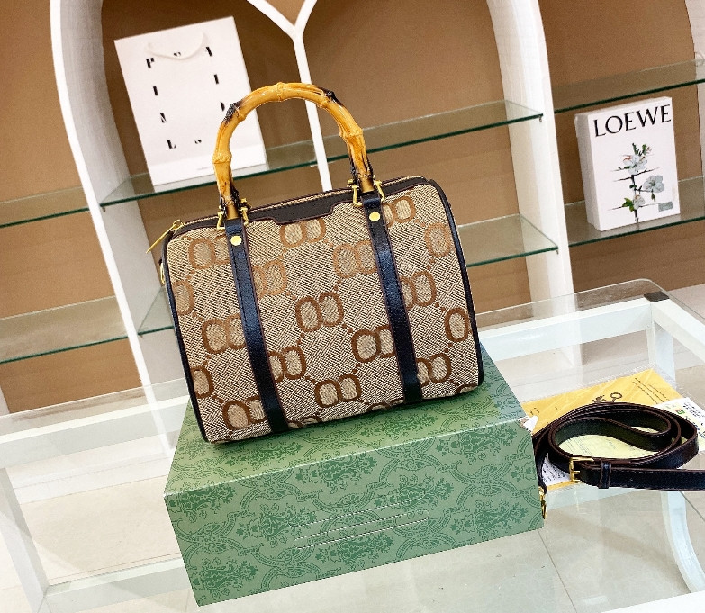 Bamboo Bags Luxury Designer Brand Fashion Shoulder Handbags High Quality Women Totes Phone Bag Wallet Cross body Metallic Vintage Temperament, Black
Bamboo Bags Luxury Designer Brand Fashion Shoulder Handbags High Quality Women Totes Phone Bag Wallet Cross body Metallic Vintage Temperament, Black