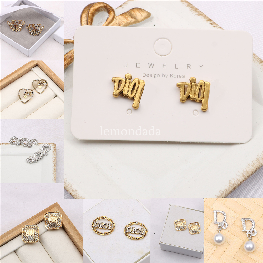 Charm Crystal Rhinestone Stud Designer Classic Letters Earring Women Party Gorgeous Earrings Woman Wholesale Jewelry
Charm Crystal Rhinestone Stud Designer Classic Letters Earring Women Party Gorgeous Earrings Woman Wholesale Jewelry
