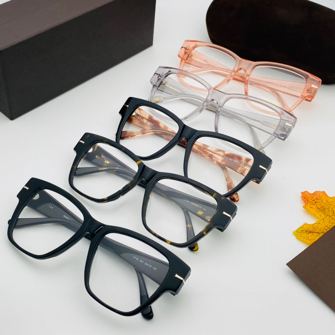 Men and Women Eye Glasses Frames Eyeglasses Frame Clear Lens Mens and Womens 5745 Latest Selling Fashion Restoring Ancient Ways Oculos De Grau Random Matching Box
Men and Women Eye Glasses Frames Eyeglasses Frame Clear Lens Mens and Womens 5745 Latest Selling Fashion Restoring Ancient Ways Oculos De Grau Random Matching Box