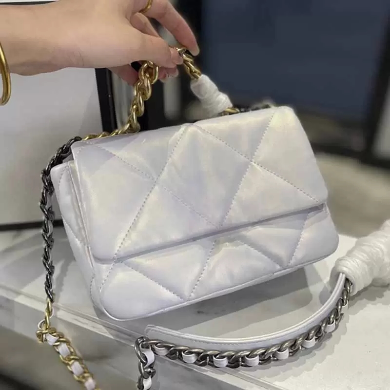 20/25/30 Brilliant Flap Mini Totes Bags Ladies White Genuine Leather Classic Handbags Luxury Multi-color Metal Chain Crossbody Designer Bags Shoulder Bag For Women AK, Additional shipping
20/25/30 Brilliant Flap Mini Totes Bags Ladies White Genuine Leather Classic Handbags Luxury Multi-color Metal Chain Crossbody Designer Bags Shoulder Bag For Women AK, Additional shipping