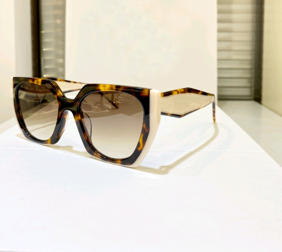 Nude Havana 15w Squared Sunglasses for Women Sun Glasses Brown Shaded Fashion Summer Shades Sunnies gafas de sol UV400 Protection Eyewear with Box
Nude Havana 15w Squared Sunglasses for Women Sun Glasses Brown Shaded Fashion Summer Shades Sunnies gafas de sol UV400 Protection Eyewear with Box