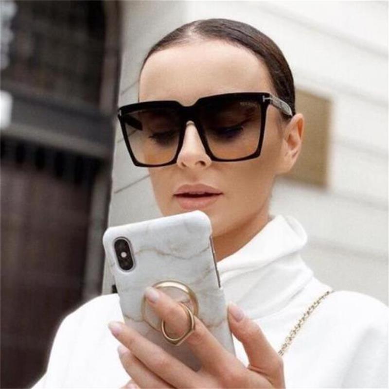 Sunglasses Vintage T Letters Square For Women Explosion Plastic Designer Luxury Shades Glasses Street EyewearSunglasses
Sunglasses Vintage T Letters Square For Women Explosion Plastic Designer Luxury Shades Glasses Street EyewearSunglasses