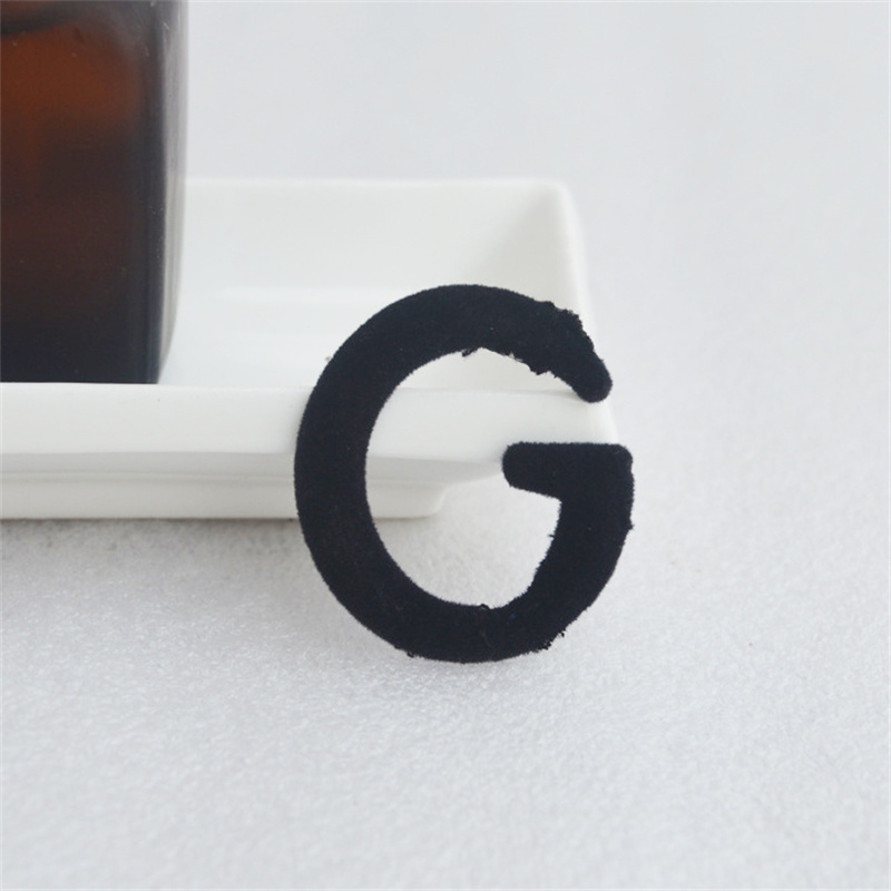 Simple Black Letter Brooches Fashion Chic Unisex Metal Brooch Versatile Personality Corsage Pins