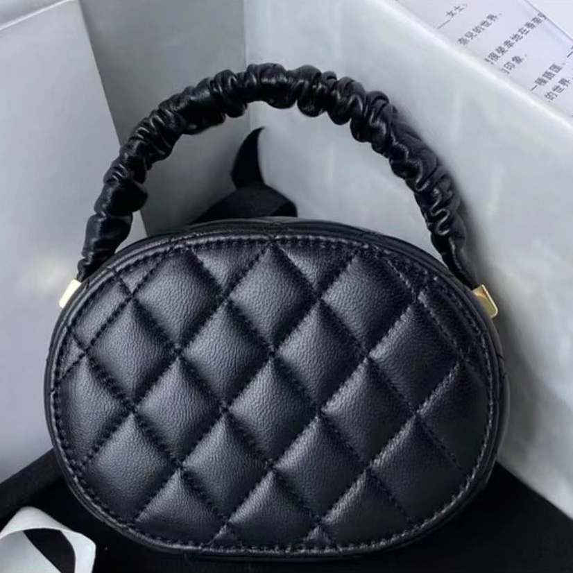 C Gold-ball Bags fashion New Bags Chain leather Shoulder Crossbody Bag Classic Soft And Comfortable Purse lady Luxury Designer Circular-bags
C Gold-ball Bags fashion New Bags Chain leather Shoulder Crossbody Bag Classic Soft And Comfortable Purse lady Luxury Designer Circular-bags