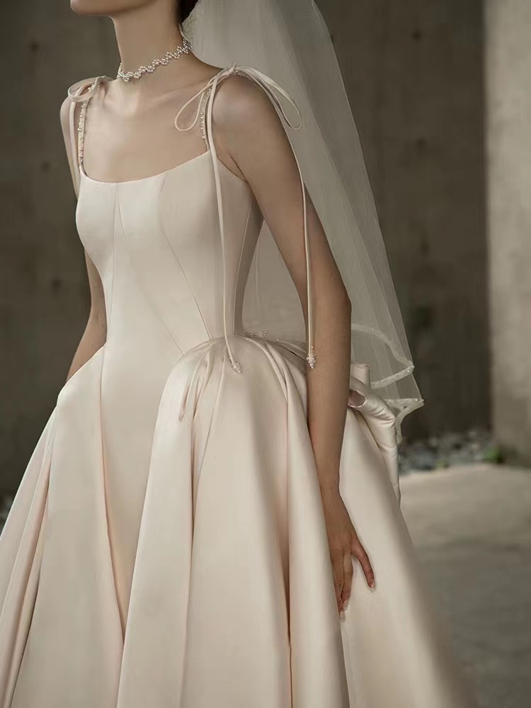 Graceful New Ball Gown Wedding Dresses Spaghetti Strap Strapless Satin Hidden Zipper Bridal Gowns A Line Dresss with Sweep Train