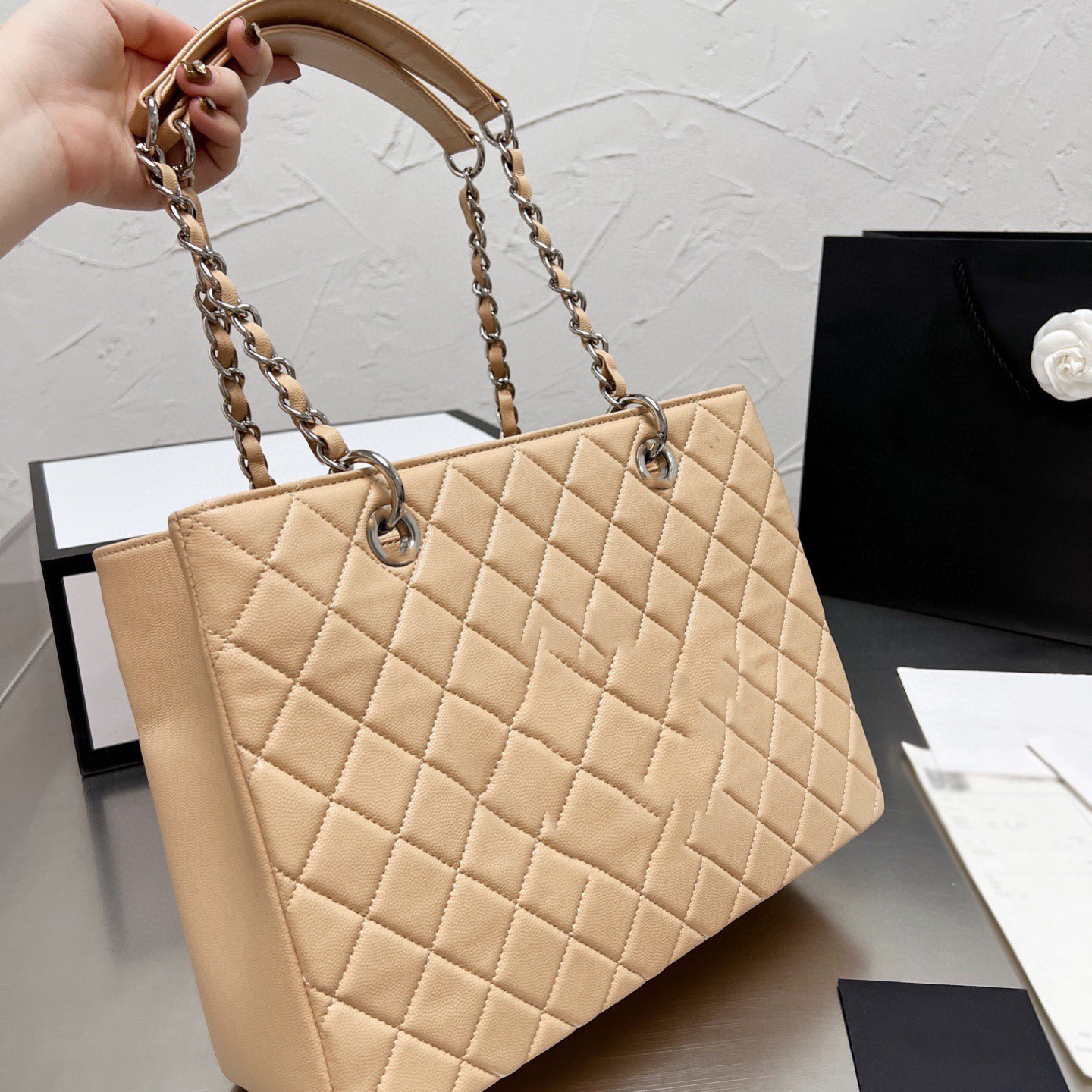 22Ss Luxury GST Totes Bags Top Caviar Calfskin Classic Quilted Plaid hanbag Gold and Silver Metal Chain Shoulder Bag Designer Ladies Outdoor Retro underarm bag