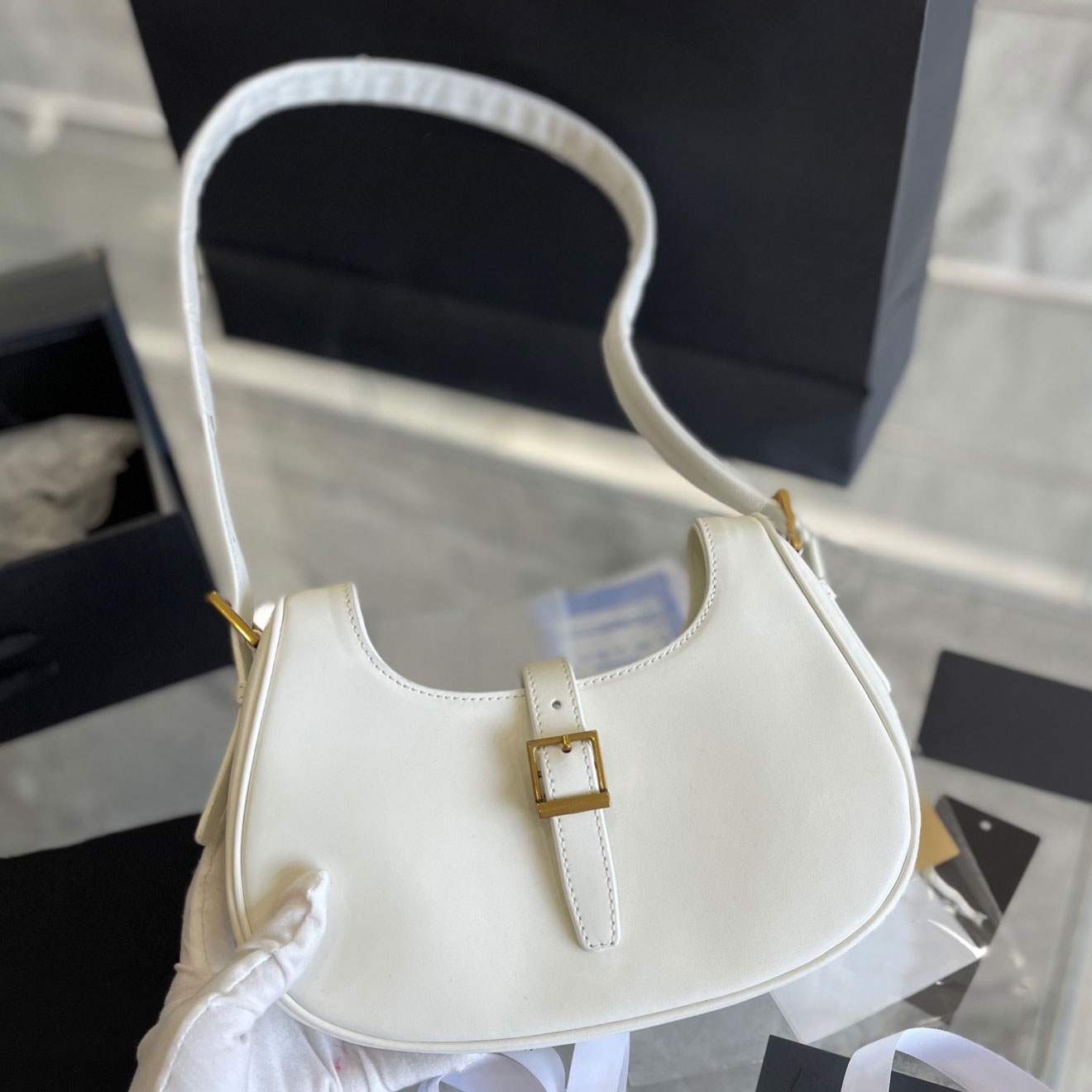 Crescent bag shoulder Bags Luxurys Top designers Lady high Quality 2022 Women handbag Fashion handbags mother cossbody Clutch wallet totes printing pu K3YN#, Dust bag
Crescent bag shoulder Bags Luxurys Top designers Lady high Quality 2022 Women handbag Fashion handbags mother cossbody Clutch wallet totes printing pu K3YN#, Dust bag