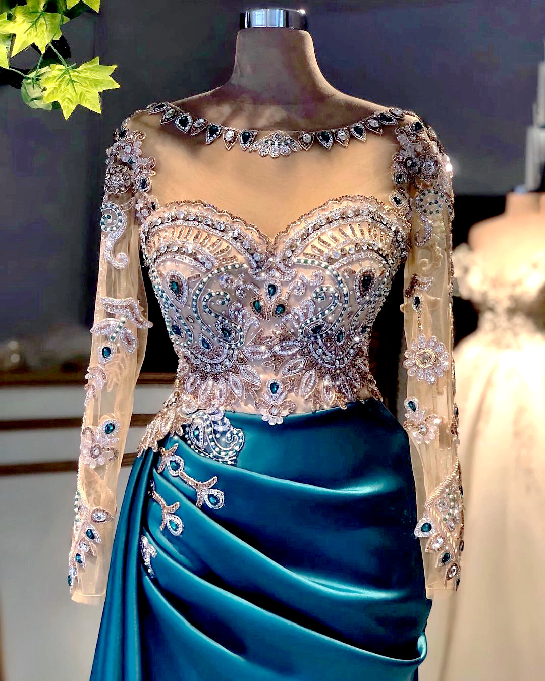 Plus Size Arabic Aso Ebi Luxurious Mermaid Lace Prom Dresses Beaded Crystals Evening Formal Party Second Reception Birthday Engagement Gowns Dress ZJ7
