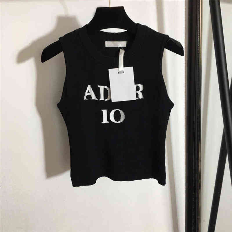 Women Tank Tops Female Summer Vest 2022 New Fashion Casual Letter Pattern Tees Ladies High Quality Luxury Brand Embroidery Bra Y220509, White
Women Tank Tops Female Summer Vest 2022 New Fashion Casual Letter Pattern Tees Ladies High Quality Luxury Brand Embroidery Bra Y220509, White