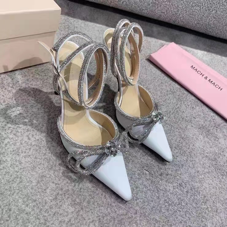 Fashion Shoes Mach Designer Mach Pumps Double Bows Crystal-embellished Satin Sandals Silk Crystal Italy, White
Fashion Shoes Mach Designer Mach Pumps Double Bows Crystal-embellished Satin Sandals Silk Crystal Italy, White