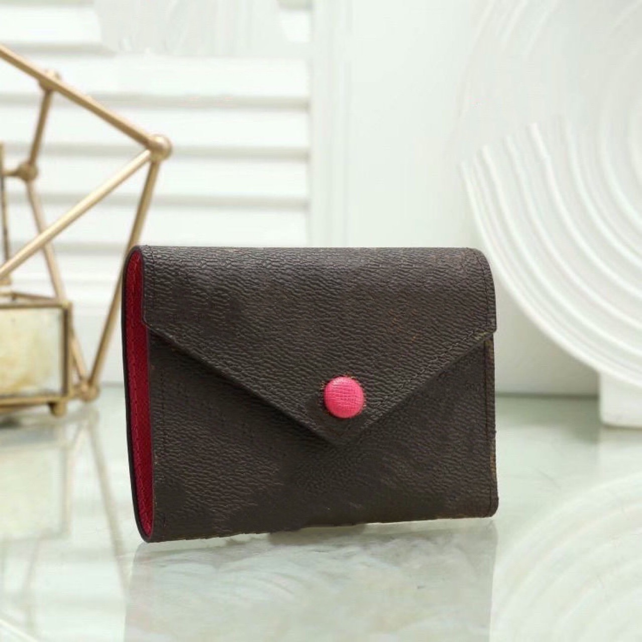 classic luxury women wallet multicolor short WalletS original bag luxurys leather Crossbody Designer Bags single pocket designers Purse square bag Card Holders, Brown floral+red
classic luxury women wallet multicolor short WalletS original bag luxurys leather Crossbody Designer Bags single pocket designers Purse square bag Card Holders, Brown floral+red
