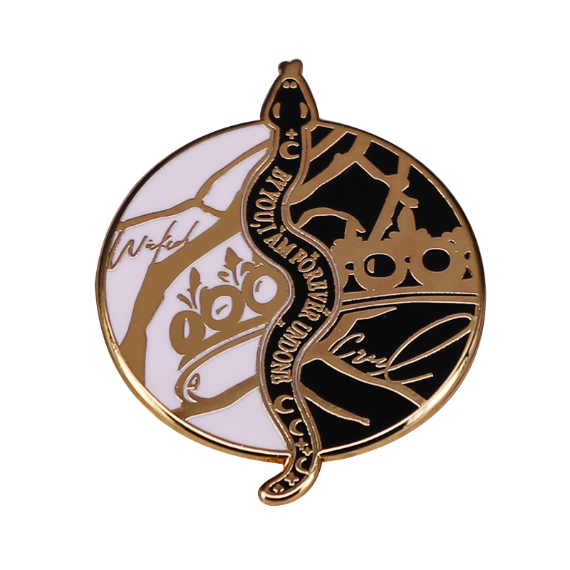 Holly Black Inspired Folk of the Air Enamel Brooch Pins Metal Badges Lapel Pin Brooches Jackets Fashion Jewelry Accessories, As picture
Holly Black Inspired Folk of the Air Enamel Brooch Pins Metal Badges Lapel Pin Brooches Jackets Fashion Jewelry Accessories, As picture