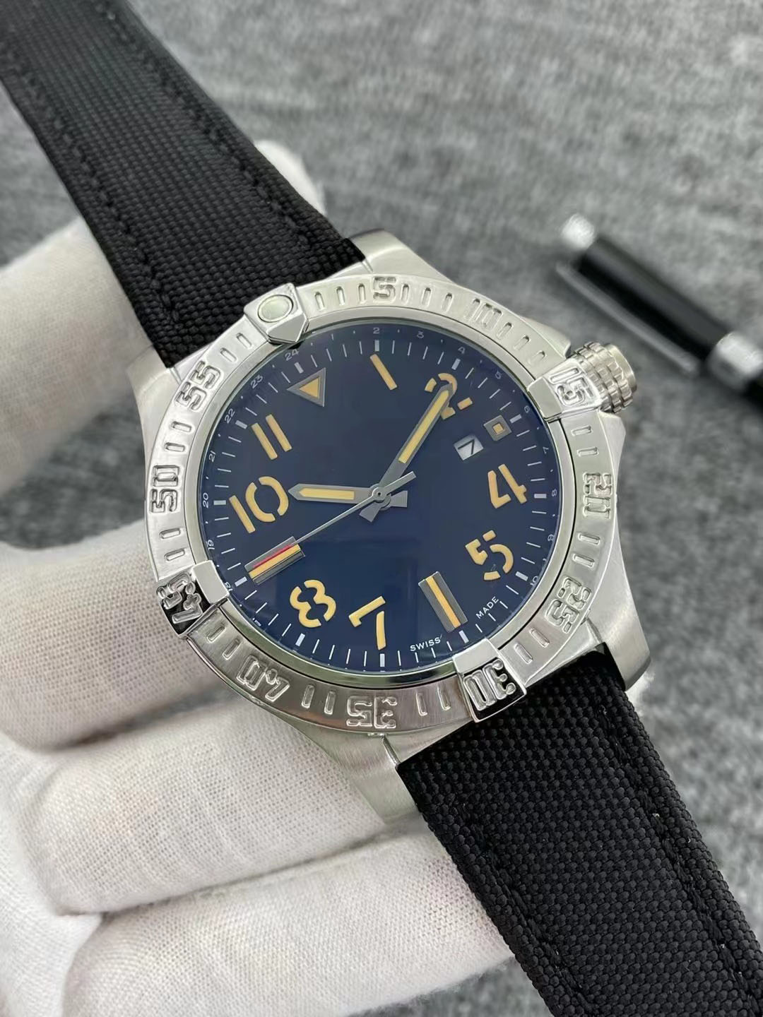 Men aaa automatic mechanical Luxury watch luminous fashion ring sapphire glass folding buckle round Arabic Unidirectional ratchet numeral scale mens watches, Carton
Men aaa automatic mechanical Luxury watch luminous fashion ring sapphire glass folding buckle round Arabic Unidirectional ratchet numeral scale mens watches, Carton