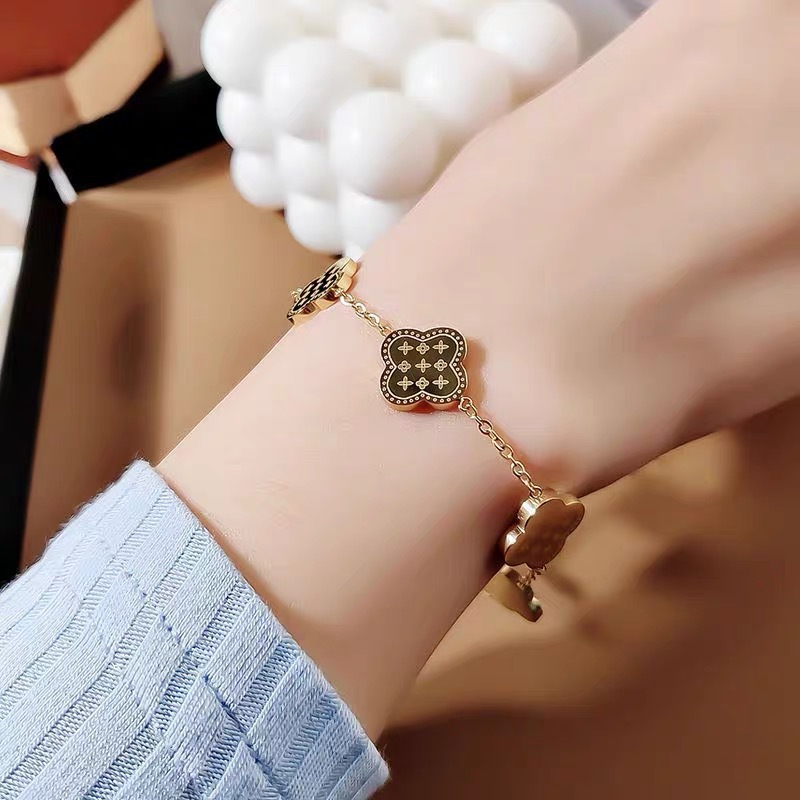 Popular Clover Charm Bracelet Gold Plated Titanium Steel Necklace Earring for Women Gift