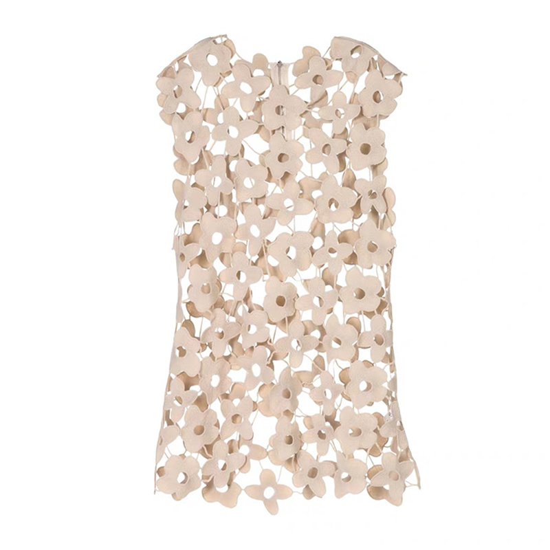 VGH Elegant Solid Embroidered Vests For Women O Neck Sleeveless Korean Straight Hollow Out Tank Tops Females Summer Fashion 220325