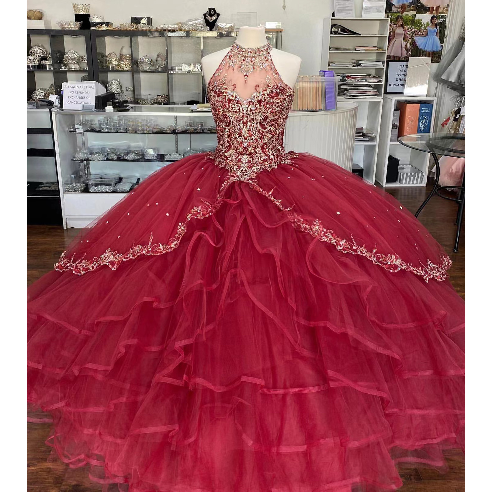 Burgundy Quinceanera Dresses 2022 Sweet 16 Girl Halter Crystal Beading Back Birthday Party Princess Ball Gown Formal Prom Dress Vestidos De 15 Años
Burgundy Quinceanera Dresses 2022 Sweet 16 Girl Halter Crystal Beading Back Birthday Party Princess Ball Gown Formal Prom Dress Vestidos De 15 Años