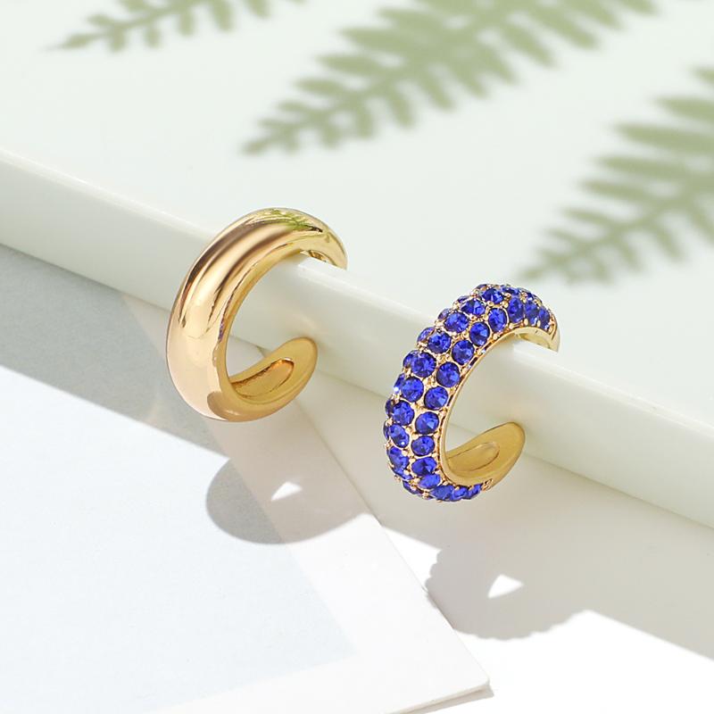 Clip-on & Screw Back 1pair Simple C-shape Gold Ear Cuff Clip Earrings For Women Micro Pave CZ Zircon Earcuff Without Piercing Earclip Weddin
Clip-on & Screw Back 1pair Simple C-shape Gold Ear Cuff Clip Earrings For Women Micro Pave CZ Zircon Earcuff Without Piercing Earclip Weddin