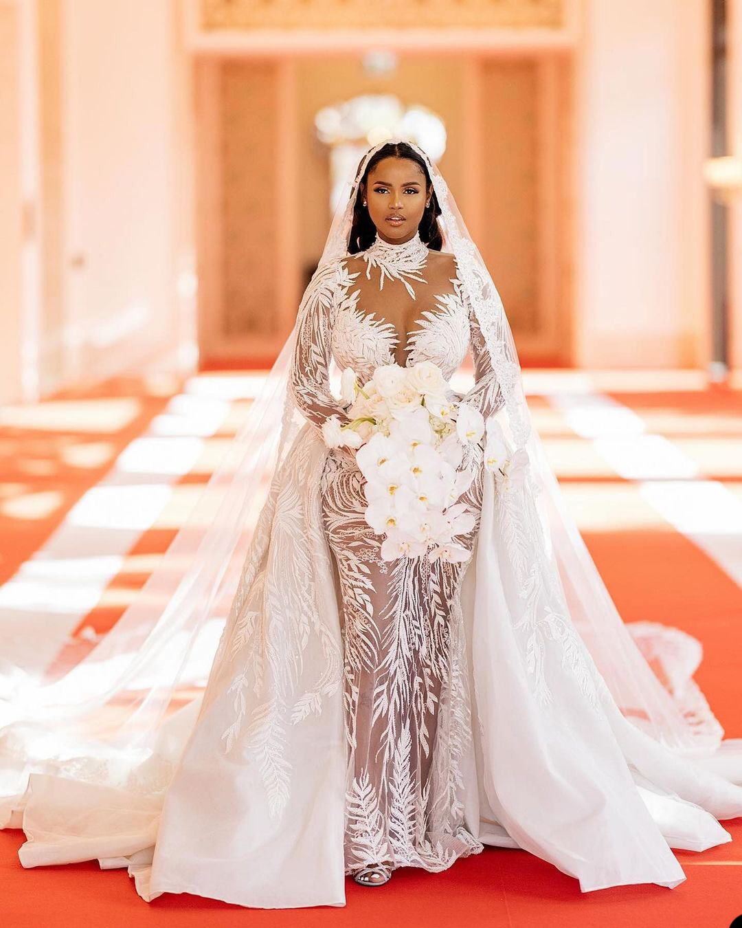 Luxury Mermaid Wedding Dresses Sheer High Neck Long Sleeve Floral Appliques African Arabic Wed Bridal Gowns Plus Size