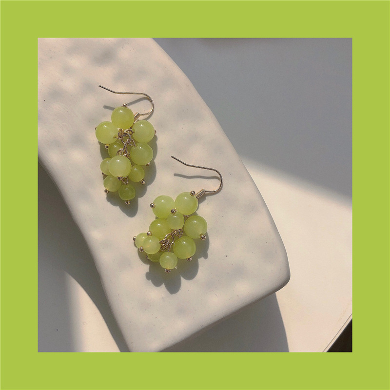 Green Grape Earrings Spring and Summer Natural Round Bead Female Ins Minority Sweet Small Fresh Fashion
Green Grape Earrings Spring and Summer Natural Round Bead Female Ins Minority Sweet Small Fresh Fashion