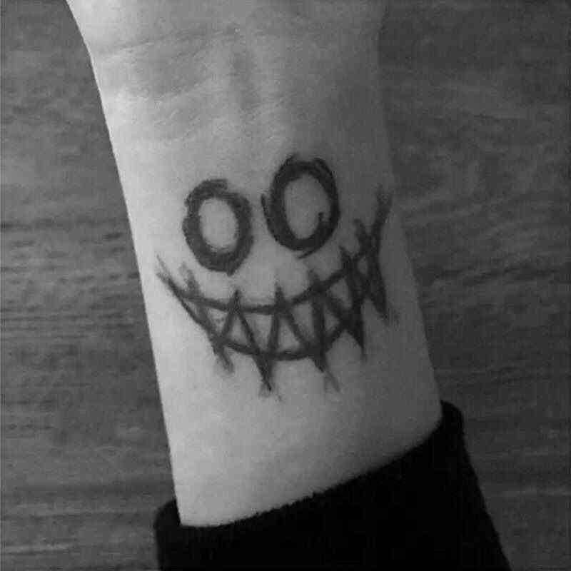 NXY Temporary Tattoo 1pcs Black Stickers Waterproof Long Lasting Rose Clown Body Art s Unisex Water Transfer Arm Finger Tatoo 0330