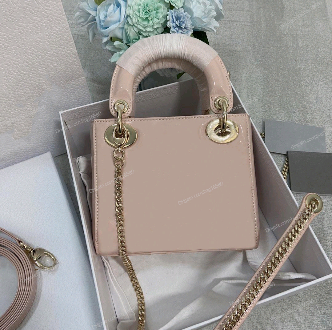 Shoulder Bag Fashion Classic 4 Grain Versatile Ladies Crossbody Bag Rhombus Check Designer Top Tote Leather Diagonal, Patent leather#1
Shoulder Bag Fashion Classic 4 Grain Versatile Ladies Crossbody Bag Rhombus Check Designer Top Tote Leather Diagonal, Patent leather#1
