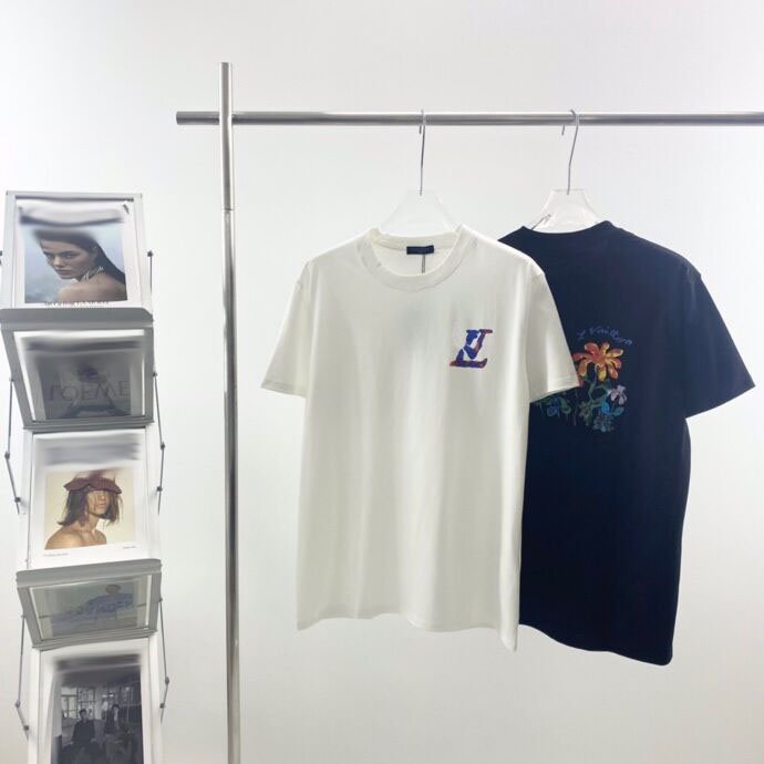 2022SS new style high-grade pure cotton printed T-shirt round neck splicing pullover short sleeves Size: m~xxxl Color: black and white g534
2022SS new style high-grade pure cotton printed T-shirt round neck splicing pullover short sleeves Size: m~xxxl Color: black and white g534