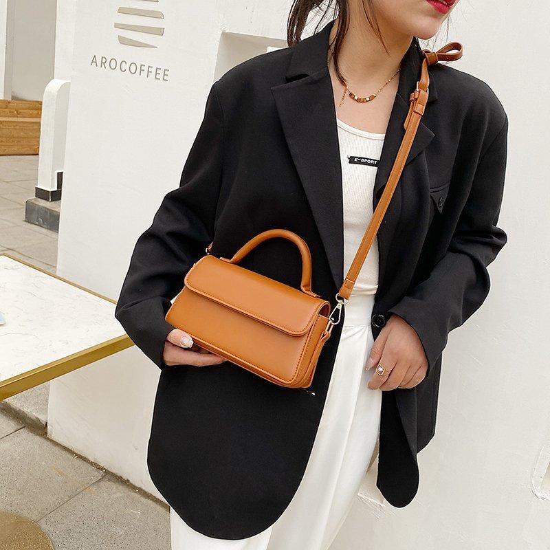 Evening Bags Fashion Pure Color Women Small Handbag 2022 Flip Square Quality Leather Women's Designer Shoulder Messenger BagEvening, Black
Evening Bags Fashion Pure Color Women Small Handbag 2022 Flip Square Quality Leather Women's Designer Shoulder Messenger BagEvening, Black