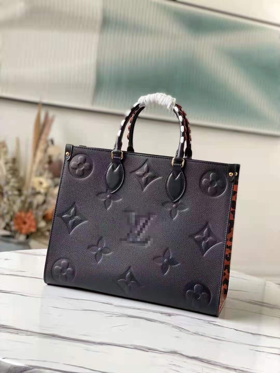 M58522 Leopard print design tote onthego black Brown shopping package designer bags leather handbag tote bag
M58522 Leopard print design tote onthego black Brown shopping package designer bags leather handbag tote bag