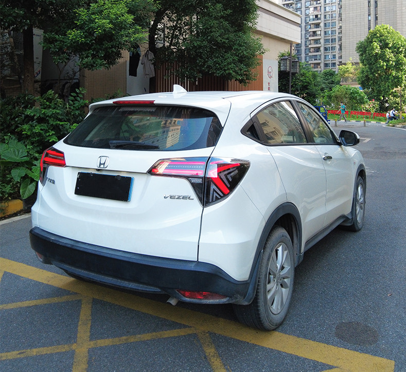 one pair all LED tail lamp For Honda Rear Fog Brake Turn Signal HRV Vezel 15-20 reversing lights car accessories