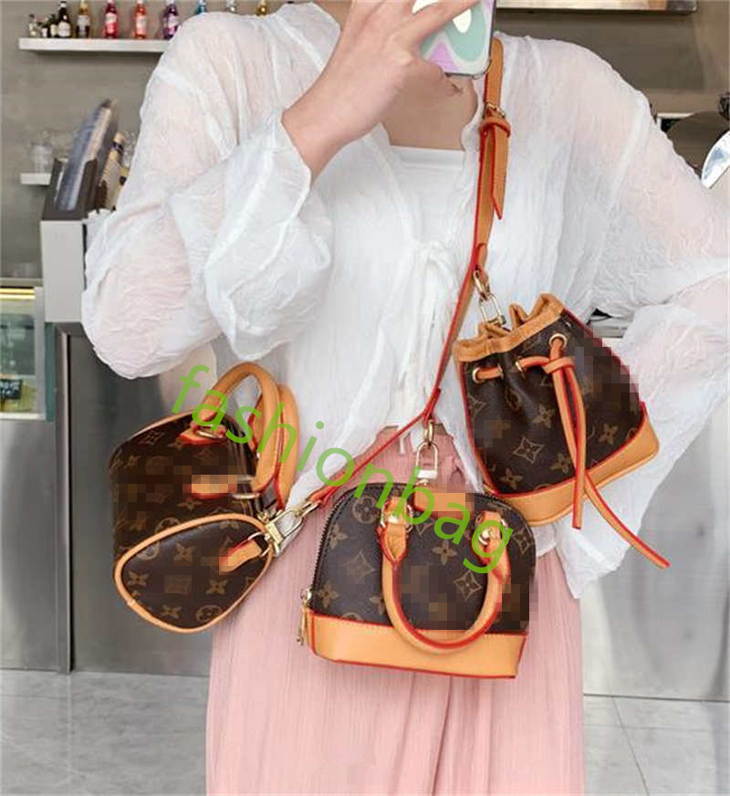 women bag handbag 3 piece set womans purse clutch shoulder cross body serial number three in one flower bags luxurys designers bags GGs LOUISS VUTTONS LVs YSLs, Dust bag
women bag handbag 3 piece set womans purse clutch shoulder cross body serial number three in one flower bags luxurys designers bags GGs LOUISS VUTTONS LVs YSLs, Dust bag