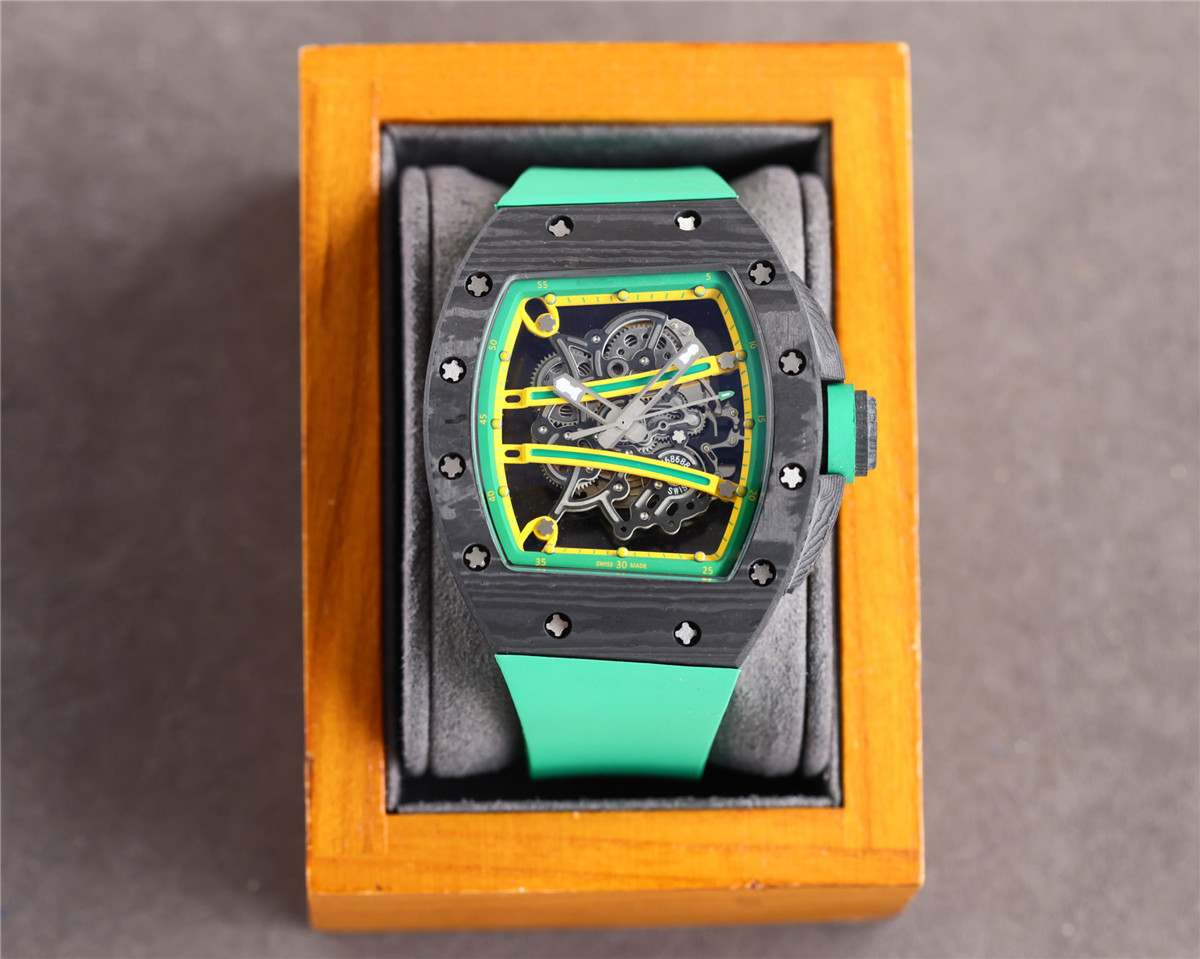 Luxury Mens Watches Top Carbon Fibre Case Automatic Movement Watch Rubber Strap, Box
Luxury Mens Watches Top Carbon Fibre Case Automatic Movement Watch Rubber Strap, Box