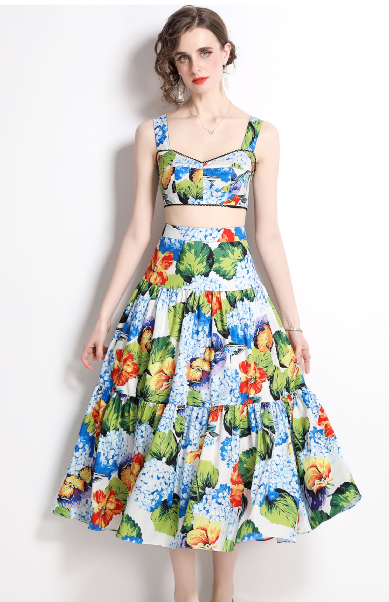 2022 Runway Summer Women Two Piece Dresses Maxi Pants Skirts Suit Women Short Spaghetti Strap Cup Padded Crop Top Boho Floral Print Long, Same as picture
2022 Runway Summer Women Two Piece Dresses Maxi Pants Skirts Suit Women Short Spaghetti Strap Cup Padded Crop Top Boho Floral Print Long, Same as picture