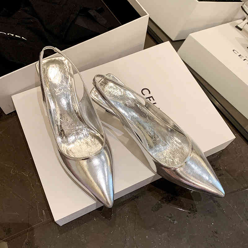 Sandals French niche design sense pointed silver high-heeled shoes women's summer cat heel with skirt Baotou back empty sandals BFUV, 1# shoe box
Sandals French niche design sense pointed silver high-heeled shoes women's summer cat heel with skirt Baotou back empty sandals BFUV, 1# shoe box