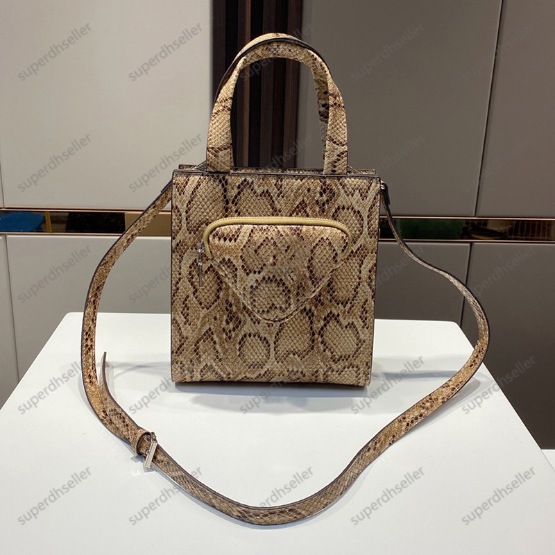 Snake Print Crossbody Bags Shoulder Bag Designer Handbags Totes Wallet Luxury Sexy Python High Quality Leather Women's Shopping Purse, Snake pattern
Snake Print Crossbody Bags Shoulder Bag Designer Handbags Totes Wallet Luxury Sexy Python High Quality Leather Women's Shopping Purse, Snake pattern