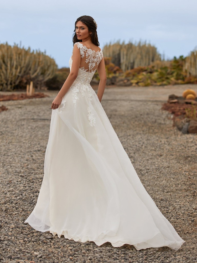 Bohemian Bridal Gown Simple A Line Wedding Dresses 2022 V Neck Sleeveless Lace Applique Sweep Train For Women Vestidos De Noiva