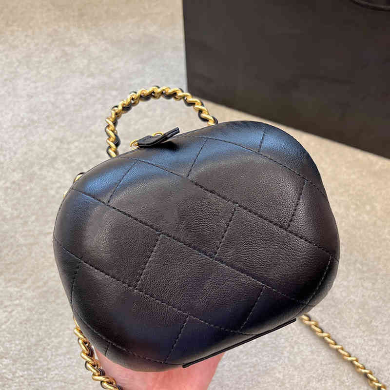 Evening Bags Designer Chain Handbag Plaid Bag High Quality Women Classic Dinosaur Egg Shoulder Crossbody Female Shopping Tote Purses 220816, Cbag black
Evening Bags Designer Chain Handbag Plaid Bag High Quality Women Classic Dinosaur Egg Shoulder Crossbody Female Shopping Tote Purses 220816, Cbag black