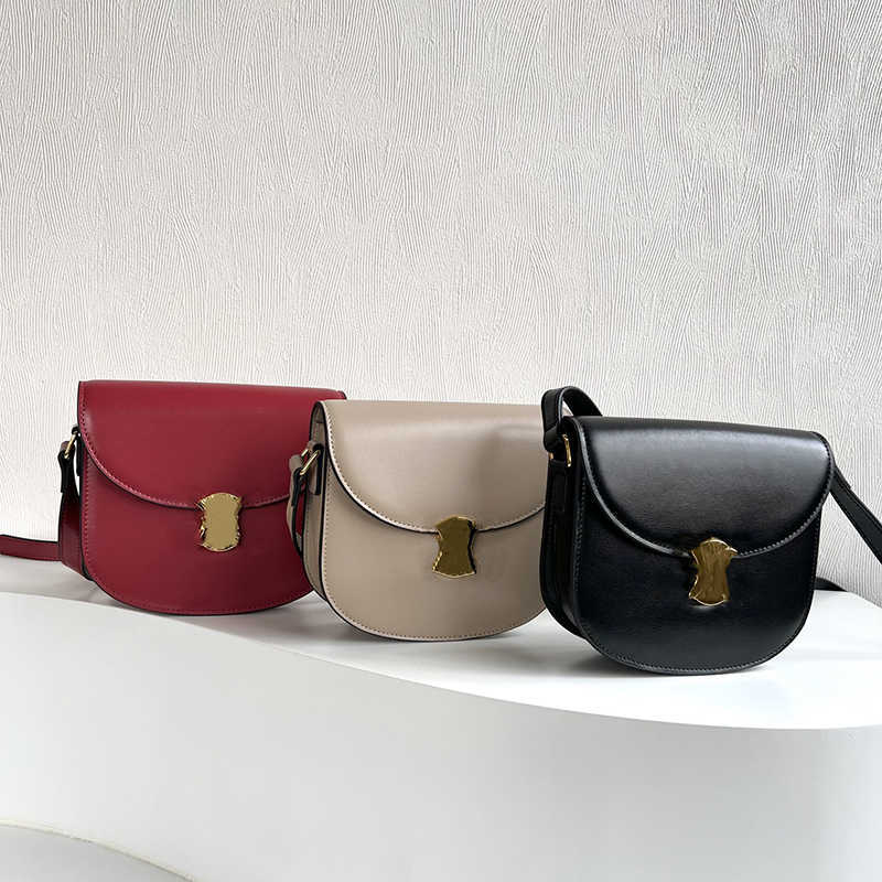 TEEN Besace Triomphes Shoulde Bags Designers Leather Crossbody bag Woman Lady Thread Cowhide Handbags Classic Envelope Tote with gold, Color 3
TEEN Besace Triomphes Shoulde Bags Designers Leather Crossbody bag Woman Lady Thread Cowhide Handbags Classic Envelope Tote with gold, Color 3