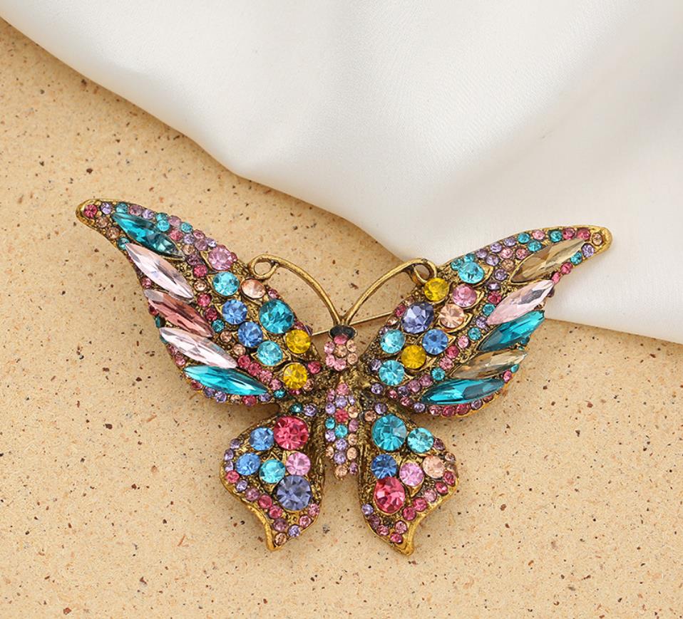 Rhinestone Butterfly Brooch Christmas Birthday Lapel Jewelry Gift Crystal Silver Plated Animal Insect Corsage Pin Bling Fashion Women Girl Accessories
