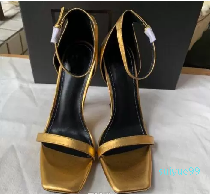 2022 designer's new gold high-heeled shoes for ladies, unique heel, sexy elegant wedding sandals for ladies' party ceremony box, Red
2022 designer's new gold high-heeled shoes for ladies, unique heel, sexy elegant wedding sandals for ladies' party ceremony box, Red