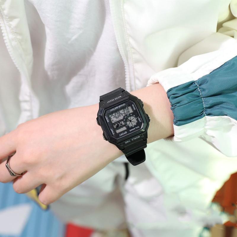 Wristwatches Military Digital Watches Men Sports Luminous Chronograph Waterproof Male Electronic Wrist Relogio Masculino, White
Wristwatches Military Digital Watches Men Sports Luminous Chronograph Waterproof Male Electronic Wrist Relogio Masculino, White