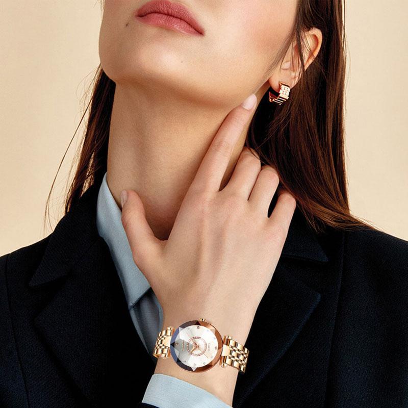 Wristwatches 2022 Temperament Leisure Glass Alloy Women Wristband Clock Round Dial Business Quartz Watches Fashion Present, White flour
Wristwatches 2022 Temperament Leisure Glass Alloy Women Wristband Clock Round Dial Business Quartz Watches Fashion Present, White flour
