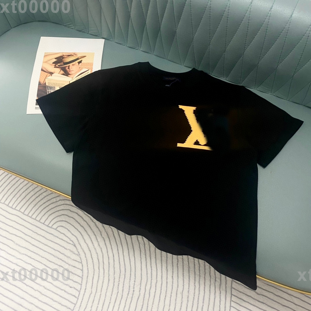 22SS Designer Letter Printed T Shirts Tee Sweatshirt Fashion High Street Short Sleeves Summer Casual T-Shirt Breathable Men Women Crew Neck Tees Dresses for Wome x032, Black
22SS Designer Letter Printed T Shirts Tee Sweatshirt Fashion High Street Short Sleeves Summer Casual T-Shirt Breathable Men Women Crew Neck Tees Dresses for Wome x032, Black